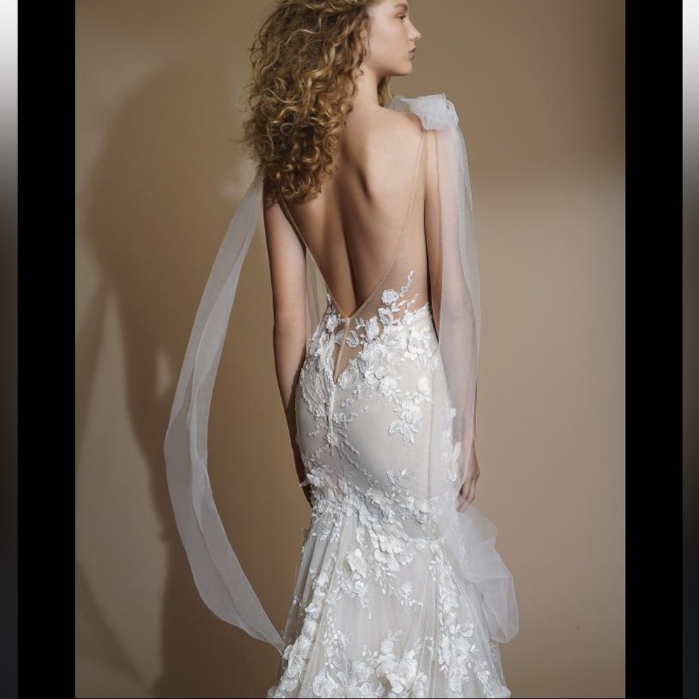 Galia Lahav #104